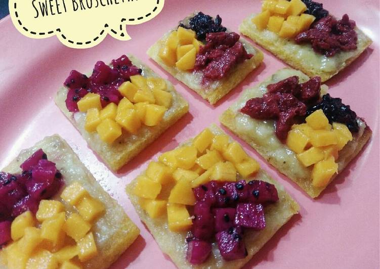 resep lengkap untuk Resep MPASI 10m+ - Sweet Bruschetta (Roti Tawar)