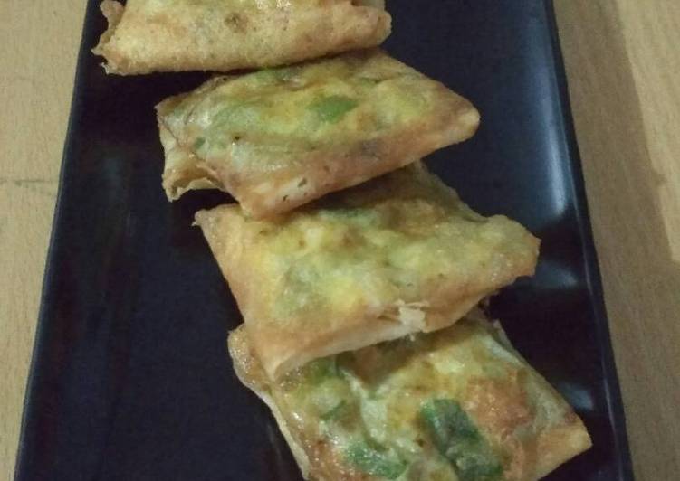 Resep Martabak  telor  mini simple  oleh Risma ranata Cookpad