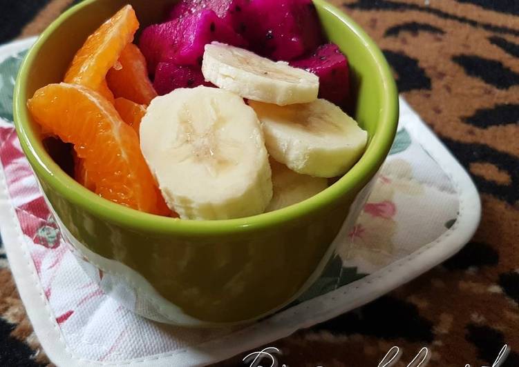 bahan dan cara membuat Easy Fruyo Bowl (Fruit & Yoghurt)