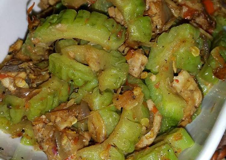 resep makanan Pare Tumis / Oseng Paria