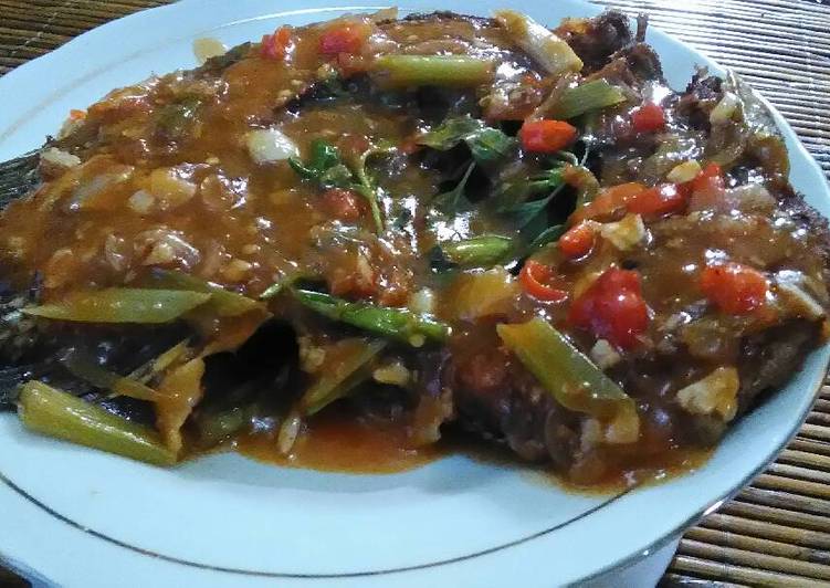 resep makanan Mujaer AMP (asem manis pedas)