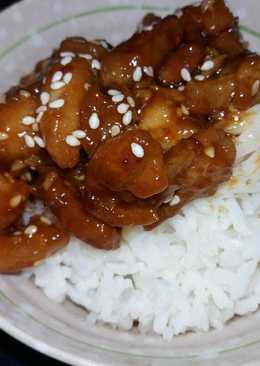 Ayam saus pedas (Stired fried chicken with chili sauce)