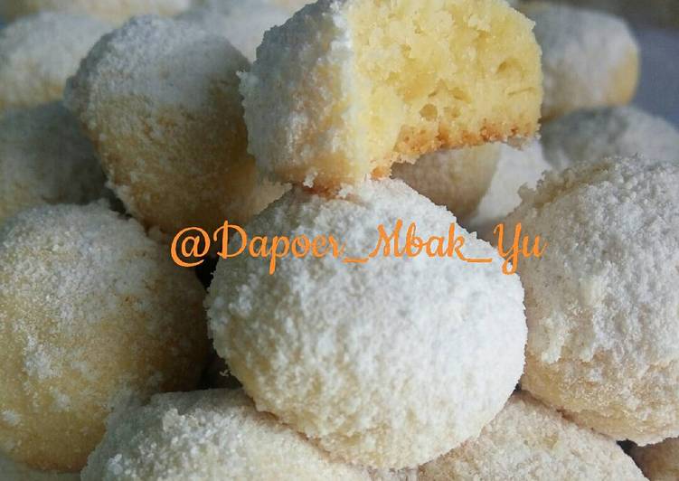 bahan dan cara membuat CHEESY SNOW BALL Aka. PUTRI SALJU KEJU