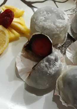 Mochi buah coklat