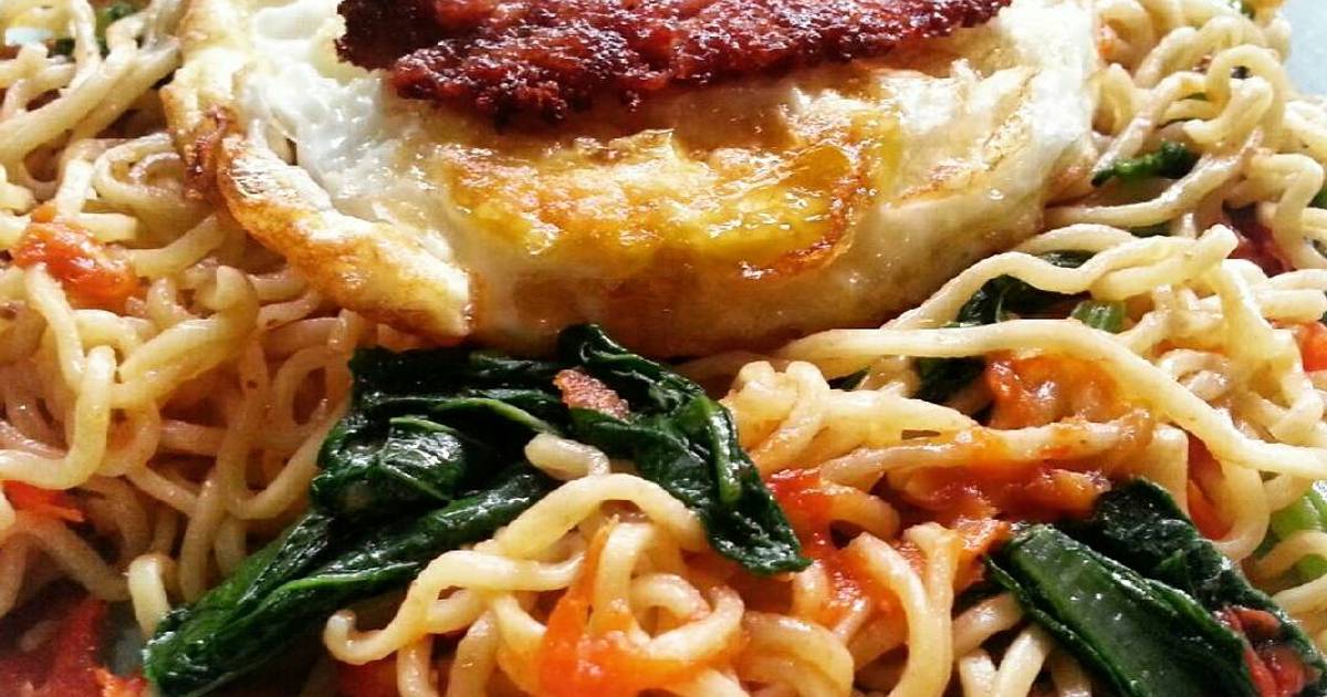  Resep  Indomie Pedas  Gila  ala Abang Adek oleh Faiz Rosyida 