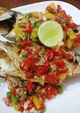 Ikan Selar Goreng Sambal Dabu-Dabu Khas Manado