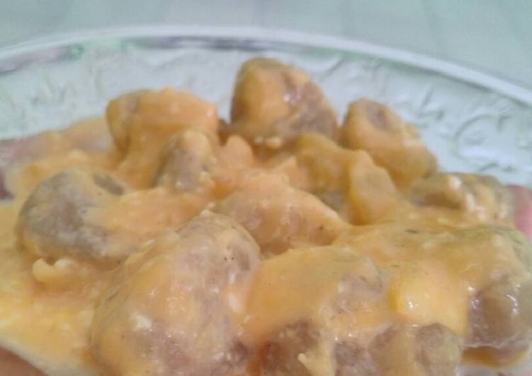 Cilok Saus Telor Asin