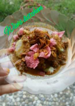 LONTONG AYAM BUMBU KACANG (sate ayam tapi males nusuk)