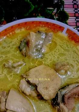 Opor Ayam Bumbu Kuning