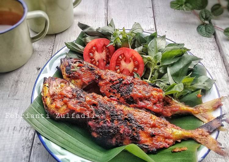 bahan dan cara membuat Kembung Bakar Padang