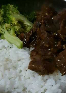 Bekal suami daging sapi lada hitam + si kribo hijau simple