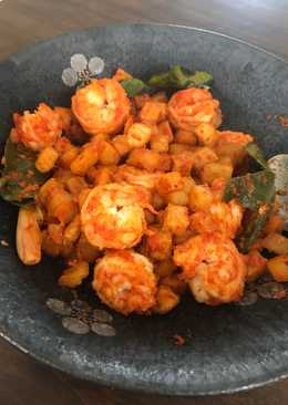 Sambal kentang, udang, tahu balado