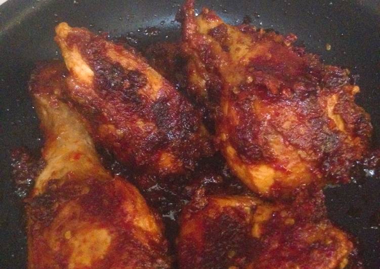 resep lengkap untuk Ayam Panggang Pedas Sederhana Pakai Teflon