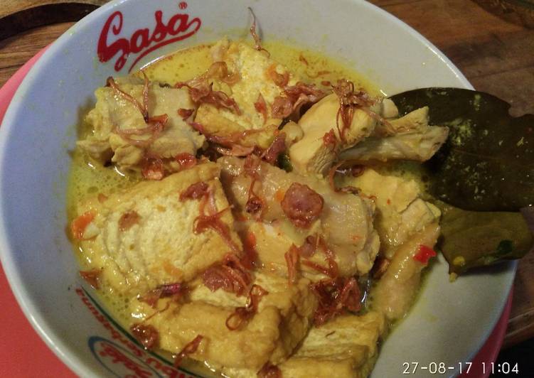 resep lengkap untuk Lodho ayam dan tahu