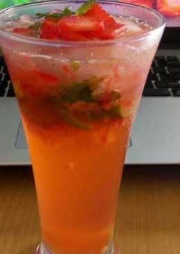 Virgin Berry Mojito