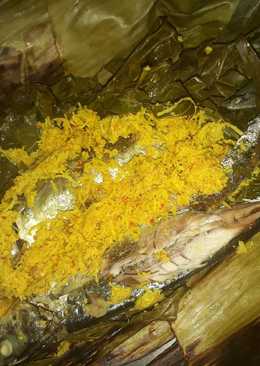 Masak pepes ikan daun singkong