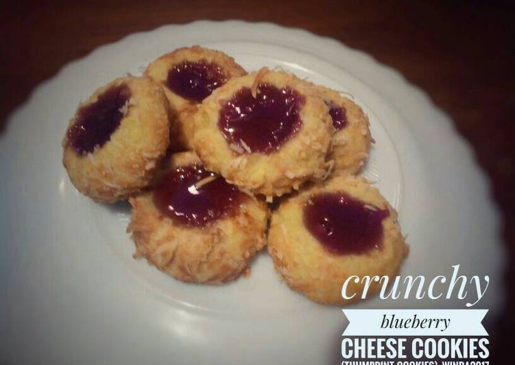 gambar untuk resep Crunchy Blueberry Cheese Cookies (Thumprint Cookies)