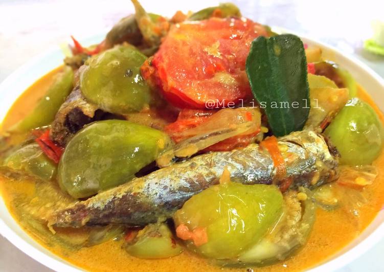 Resep Terong bulat masak ikan  asin  oleh Melisa 