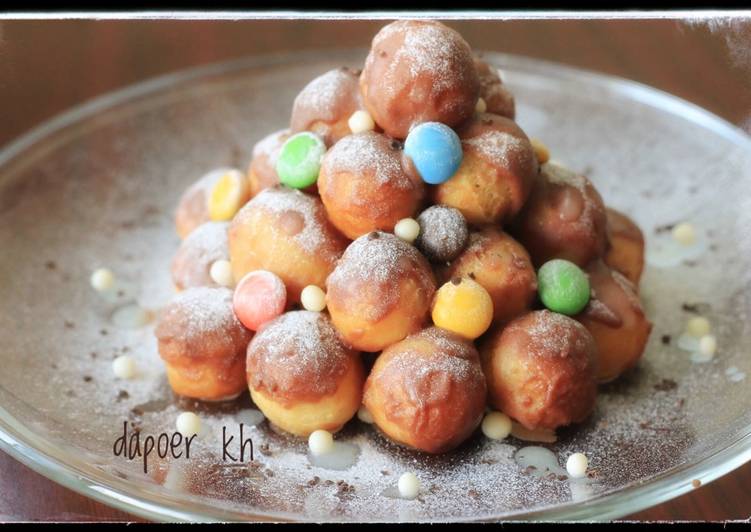 cara membuat Donut mini Natal (tanpa ulen)