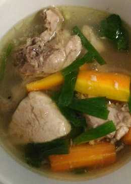 Sop ayam bening bumbu rempah