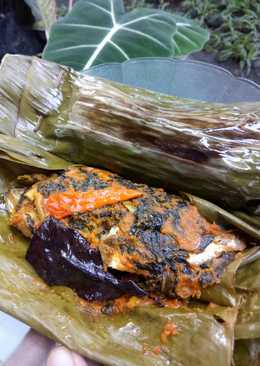 Pepes ikan kembung daun singkong