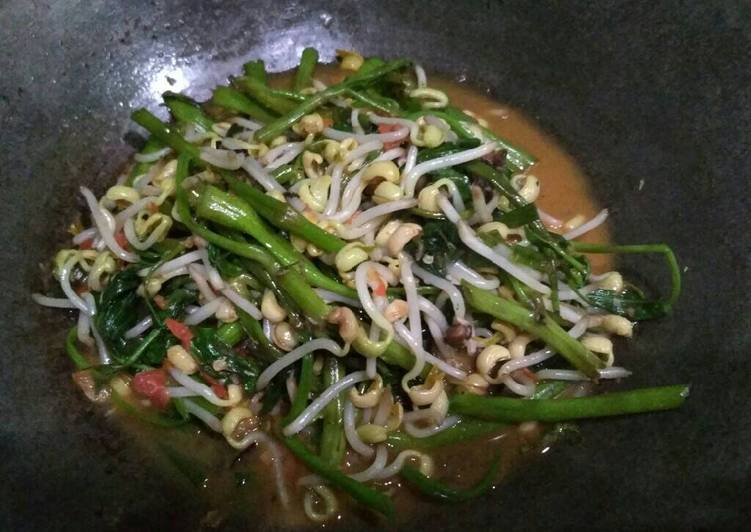 resep lengkap untuk Tumis kangkung dan toge khas lombok pedes