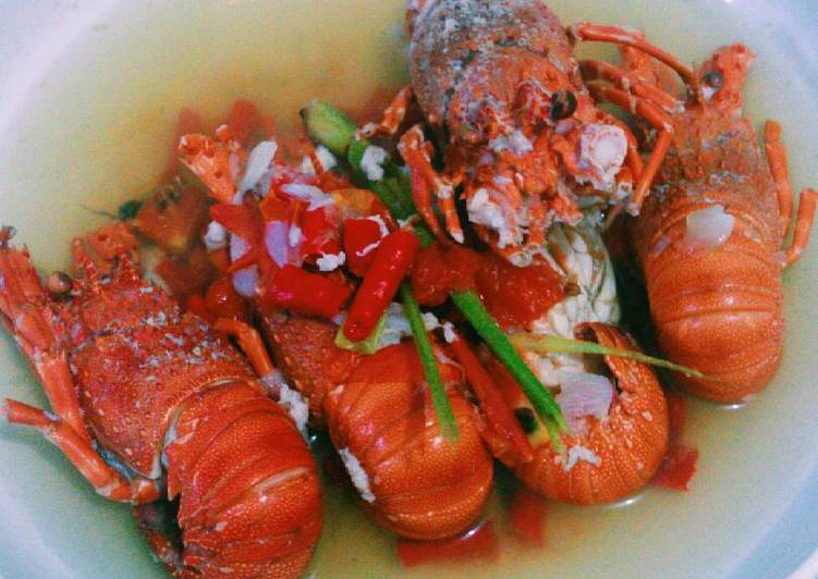 bahan dan cara membuat Lobster Kuah Bening