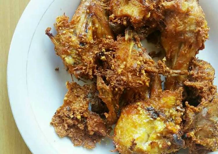 gambar untuk cara membuat Ayam goreng bumbu rempah