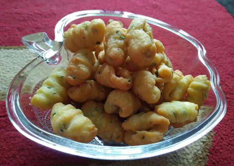 Resep Kue Garpu simple crispy Kiriman dari Indah Yuliana