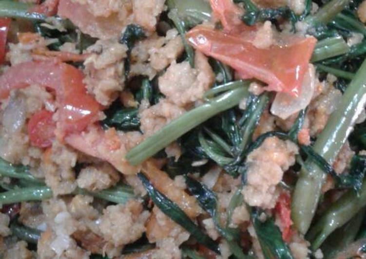 resep makanan Tumis oncom kangkung pedez