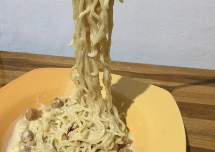 gambar untuk resep Mie instan carbonara