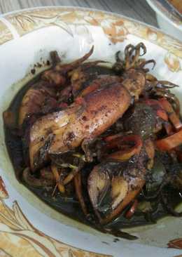 Sotong/cumi hitam kunyit