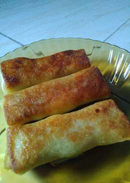 Lunpia isian wortel telur rebus