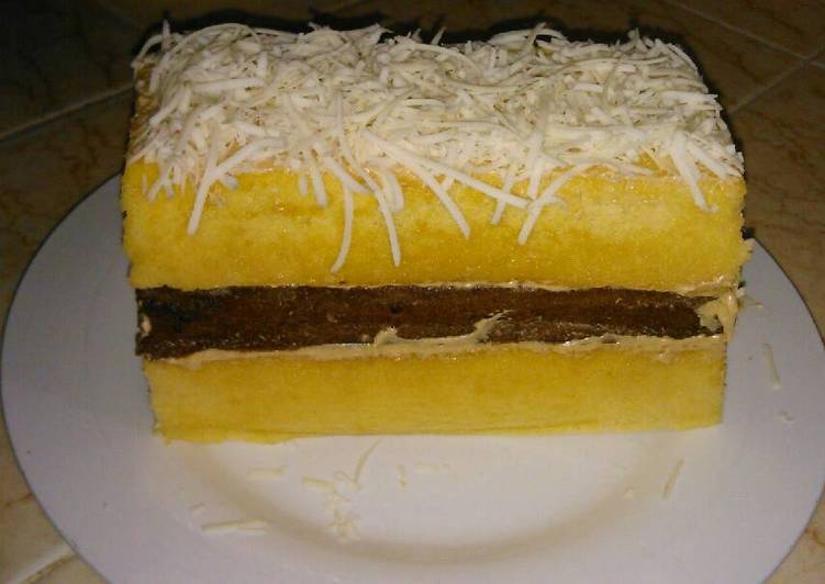 Bolu Kukus Lapis Surabaya