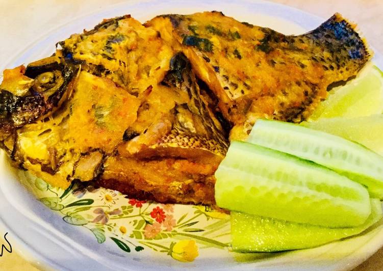 cara membuat Ikan Bakar bumbu padang