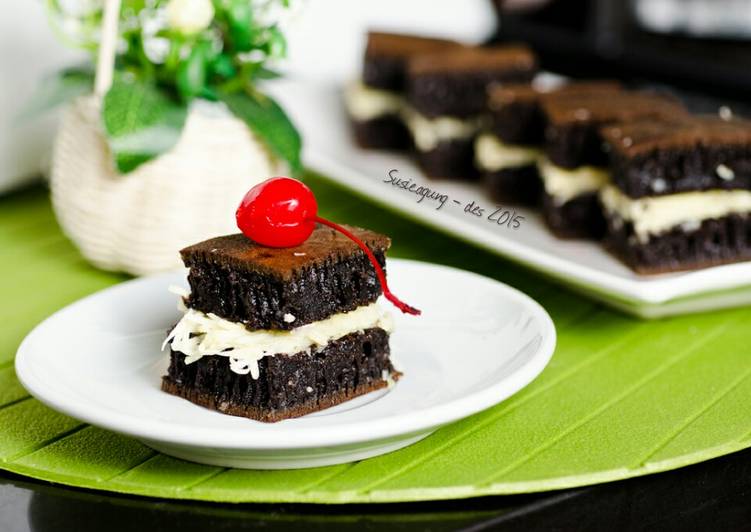 Resep Martabak manis aka terang bulan blackforest Oleh Susi Agung