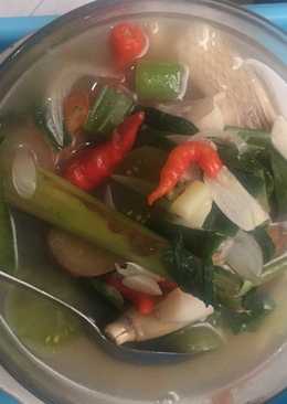 Sop ikan gurame asam segar