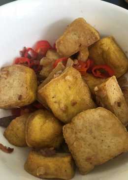 Tahu kuning lada garam