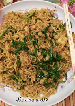 Tiam Mie (Mie goreng manis) khas Pontianak