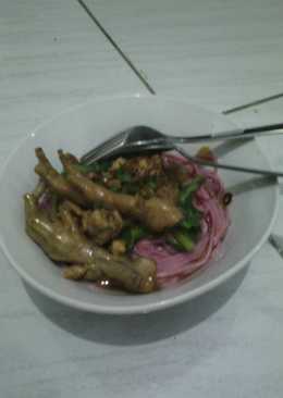 Mie ayam ceker naga