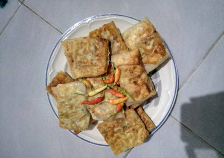 bahan dan cara membuat Martabak Jamur Daging Myura