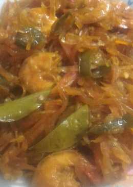 Tumis pedas pepaya muda dengan udang