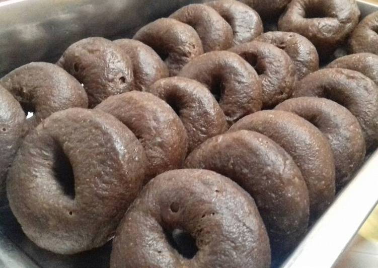 bahan dan cara membuat Banana Chocolate Donut & Bread