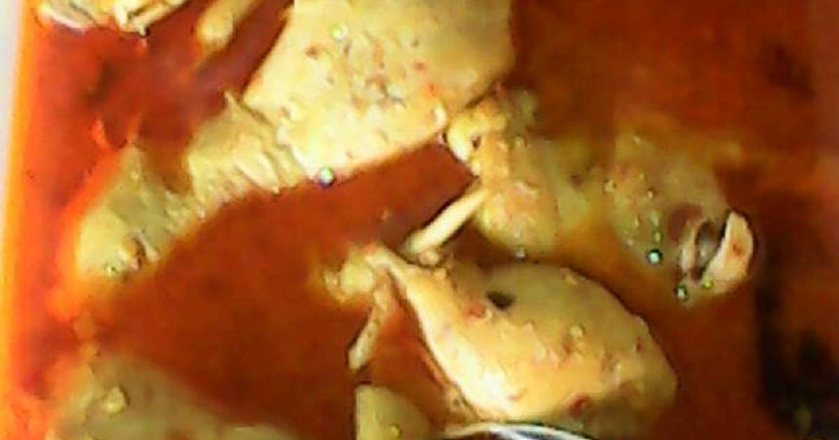 Resep Ayam dan telor masak kari merah oleh nanda aulia 