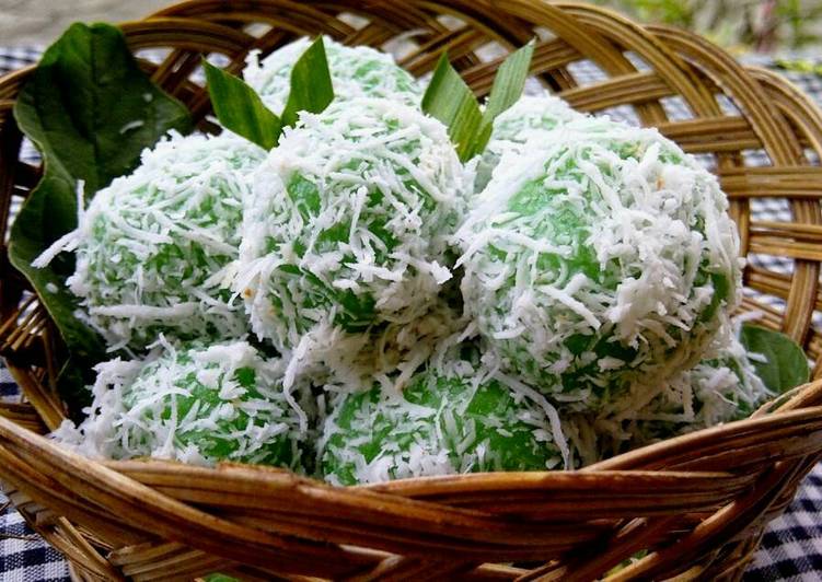 bahan dan cara membuat Klepon / onde-onde / buah malaka isi gula merah