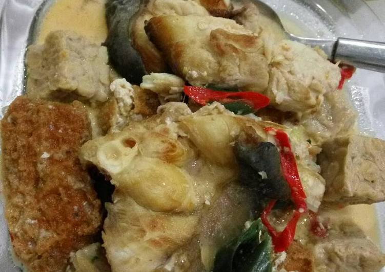 resep makanan Ikan cucut kuah santan