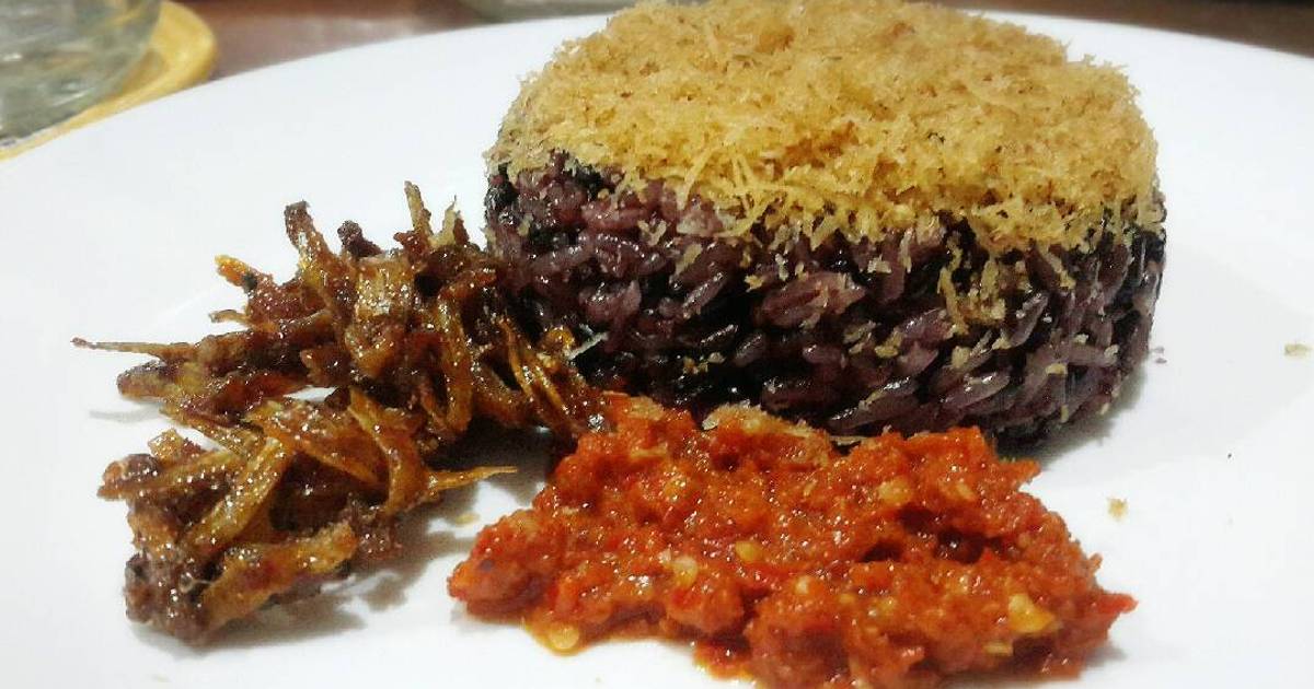 12 Kuliner Khas Makassar yang Siap Memanjakan Lidah Kamu 