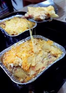 Schotel Makaroni Panggang with Bechamel Topping