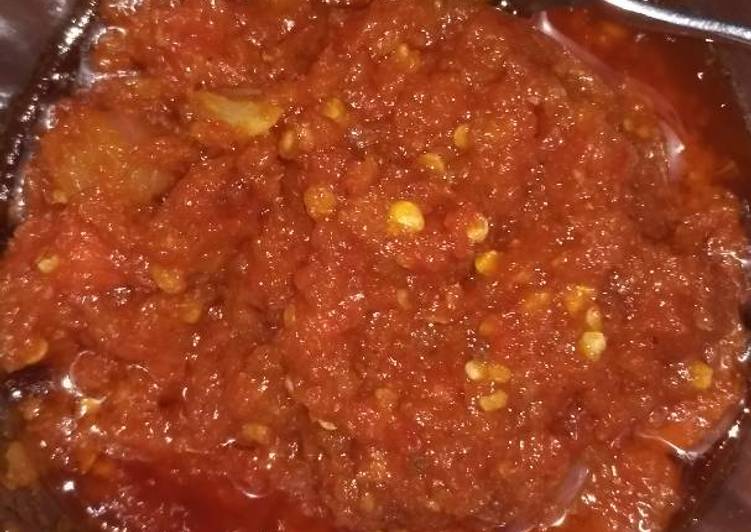 bahan dan cara membuat Sambal terasi serbaguna