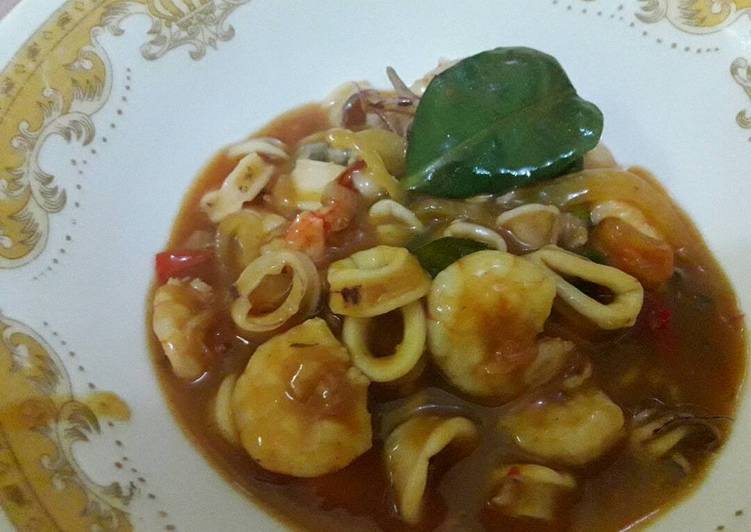 resep makanan Cumi + udang saos asam manis